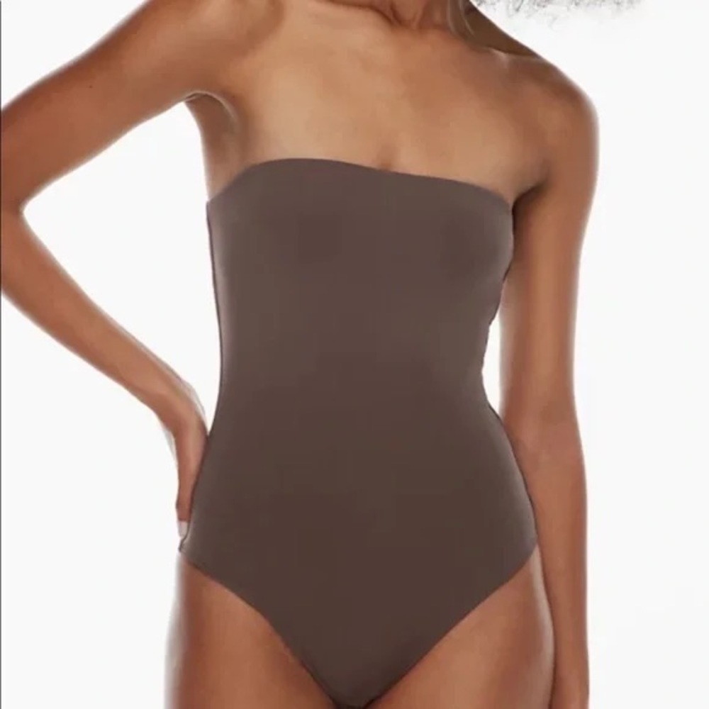 Aritzia Babaton Brown Strapless Bodysuit